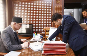 नियमित काममा फर्किए अर्थमन्त्री पौडेल