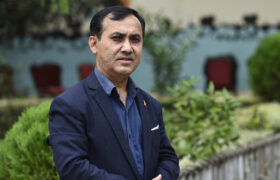 प्रचण्डलाई विश्वप्रकाशको आग्रह:सरकारले गरेका हरेक निर्णयमा संसदमा प्रधानमन्त्रीको जवाफ नमागौं