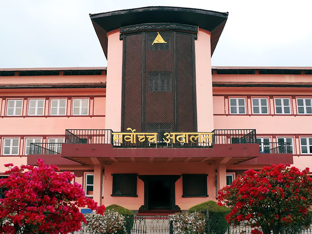 This image has an empty alt attribute; its file name is High-court_sarbochha-adalat.jpg