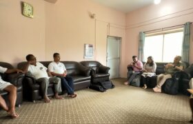 लहानमा नगरव्यापी समावेशी सरसफाइ कार्यान्वयन गर्न स्थानीय तहसँग छलफल